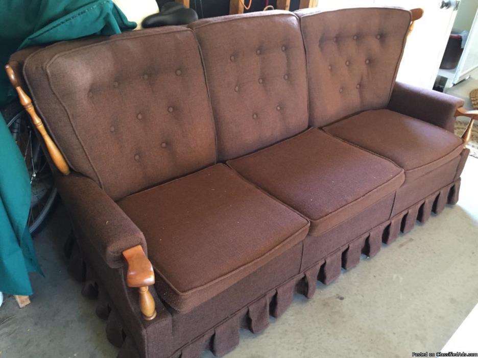 Early American Sofa, 0