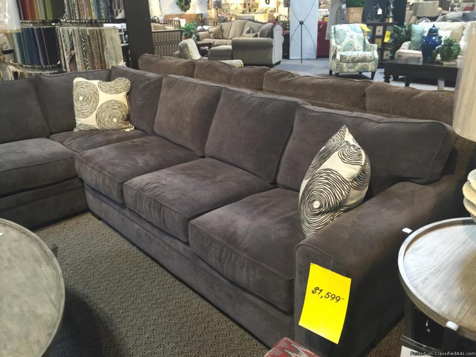 L shaped sectional couch, 0
