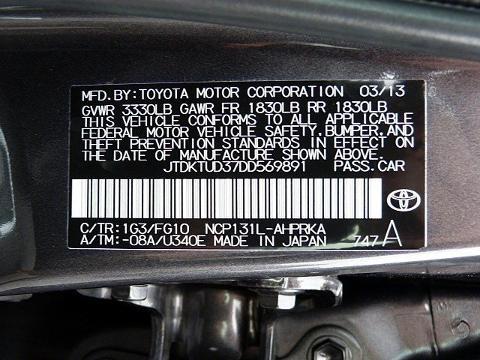 2013 Toyota Yaris 5-Door SE
