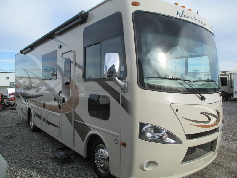 Thor Motor Coach Hurricane 29M