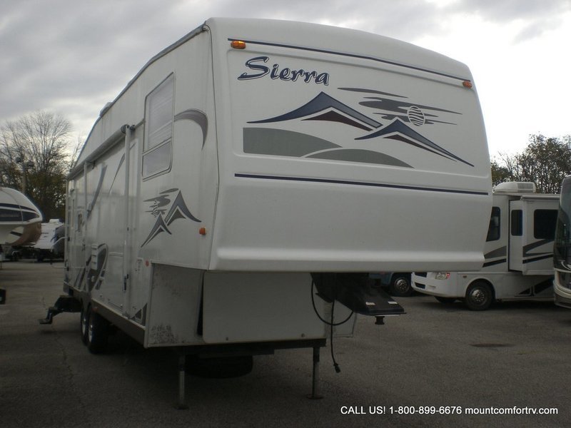 2005 Forest River Sierra 31RLBS