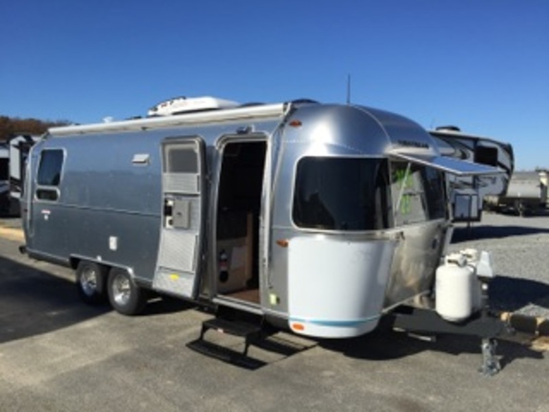 Airstream International Serenity 25