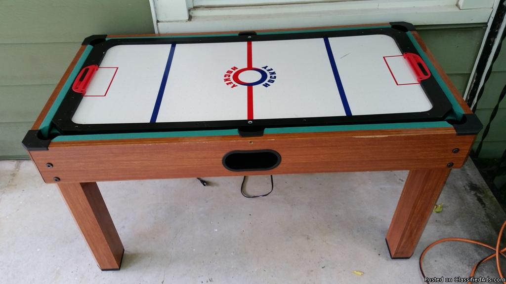 Multi Game Table, 1