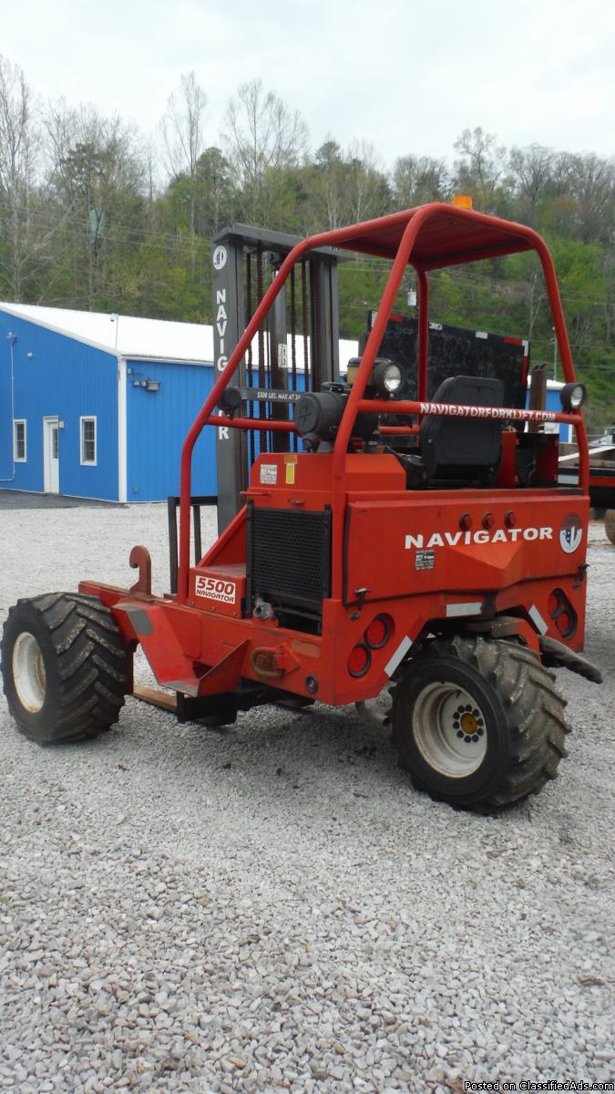 2005 Navigator 5,500 lb. fork lift, 2