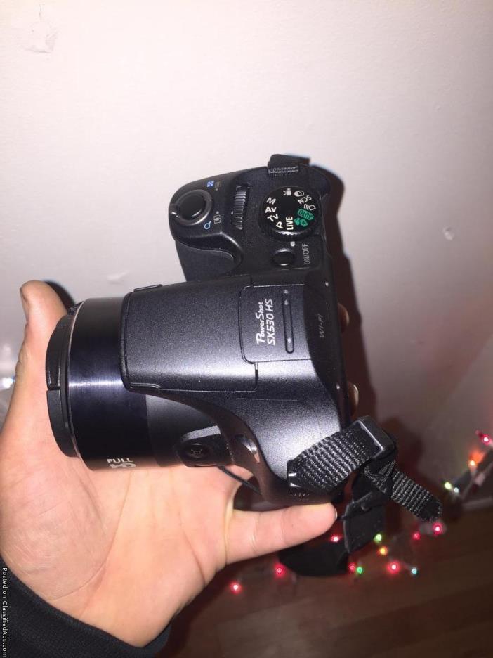 A pixel HD Nikon Cameron comes with case, 2