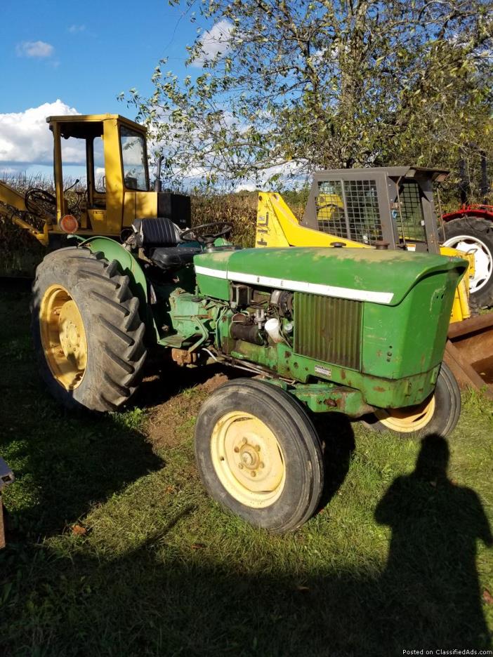 John Deer tractor 830, 0