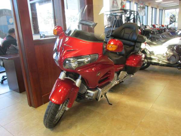 2016  Honda  Gold Wing Audio Comfort Candy Red