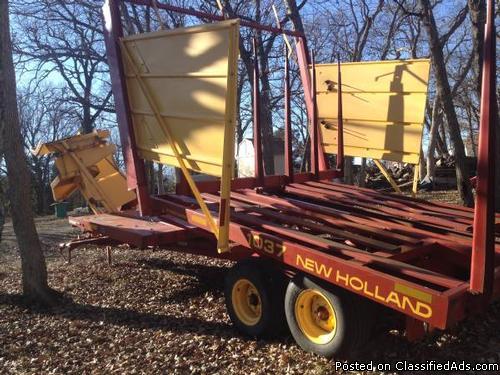 New Holland 1037 Stack Wagon, 2