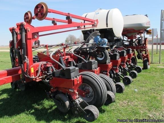 2014 Case IH 1255 16-Row Planter For Sale in Osage, Iowa  50461, 0