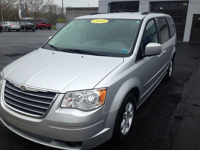 2010 Chrysler Town and Country Touring