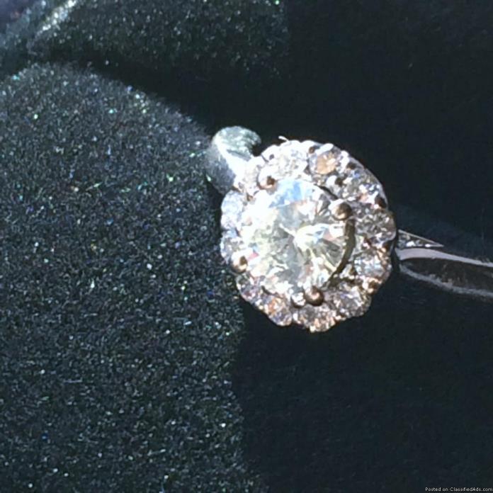 14k White Gold 0.66 Ctw Diamond Engagement Ring, 2