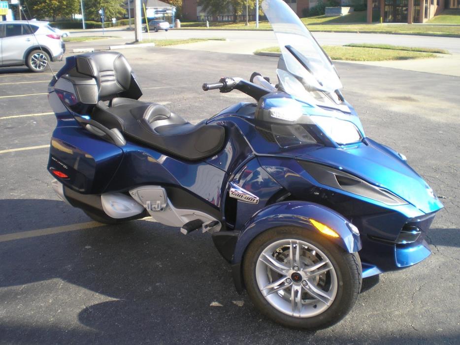 2012 Can-Am Spyder Roadster RT-S