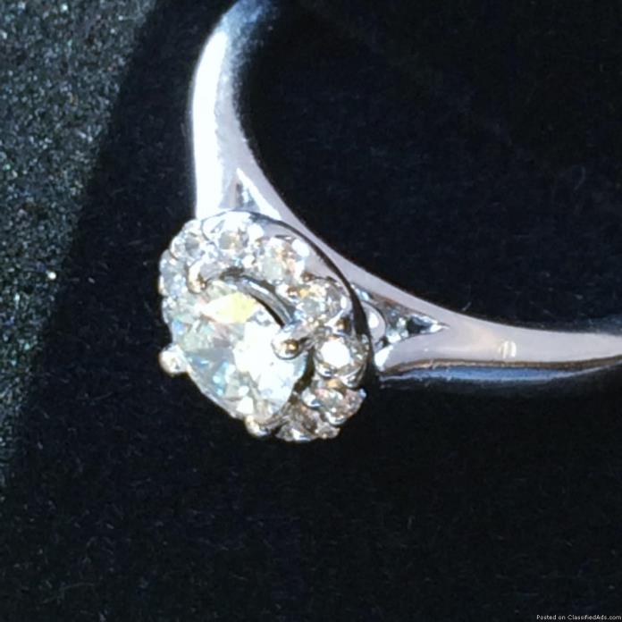 14k White Gold 0.66 Ctw Diamond Engagement Ring, 1