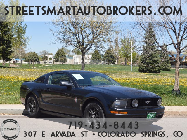 2007 Ford Mustang Deluxe Low payments!