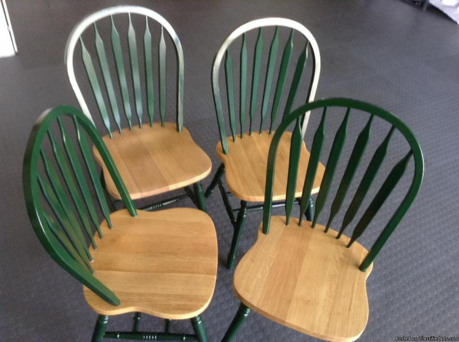 4 CHAIRS, 0