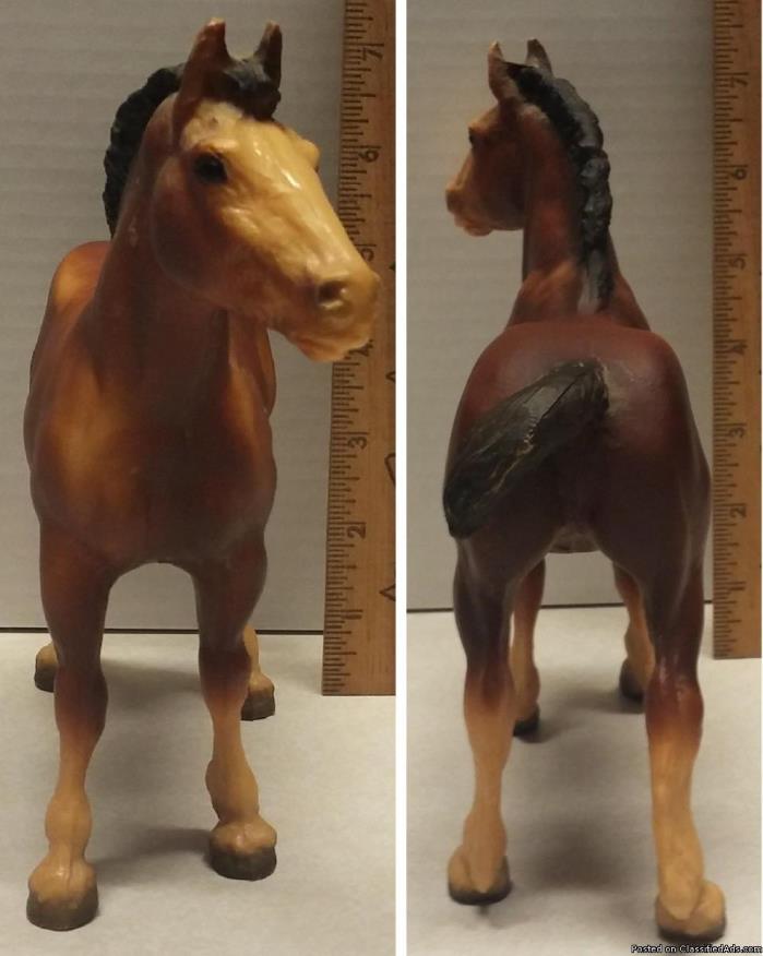 Breyer Molding Horse Figurine, 2