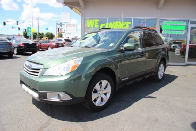 2011 Subaru Outback 4dr Wgn H6 Auto 3.6R Limited Pwr Moon/Nav (CLICKITAUTOANDRVVALLEY)