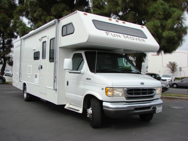 Thor Motor Coach Four Winds Fun Mover 27c RVs for sale