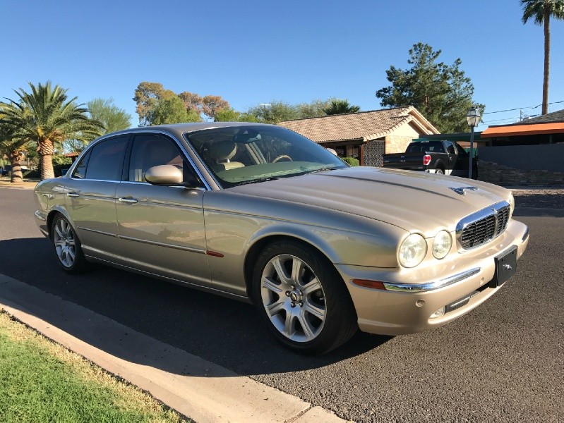 2004 Jaguar XJ 4dr Sdn XJ8 Only 101K Miles!