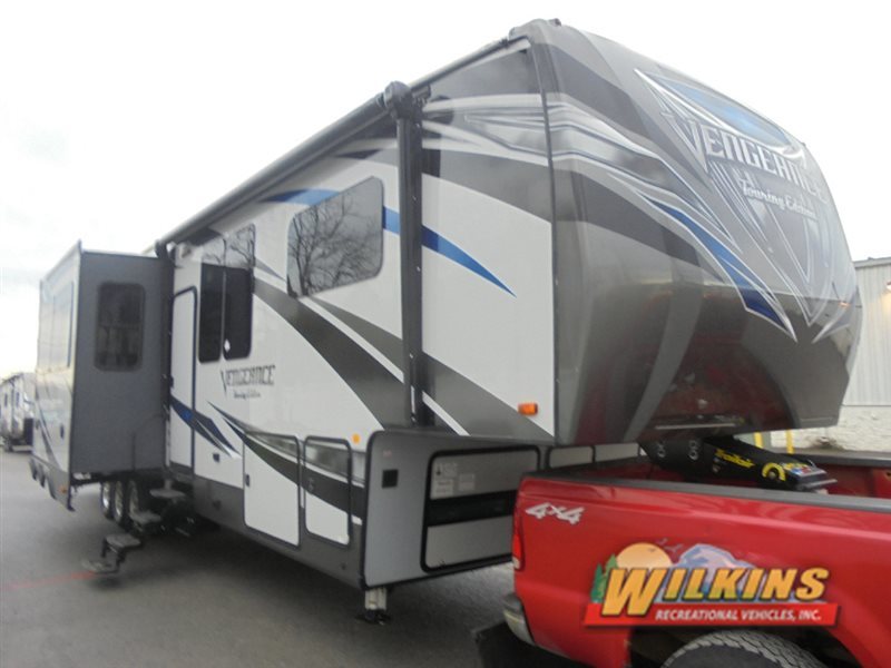 Forest River Rv Vengeance Touring Edition 39R12