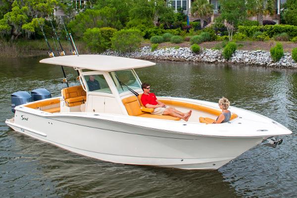 2016 Scout Boats 300 LXF