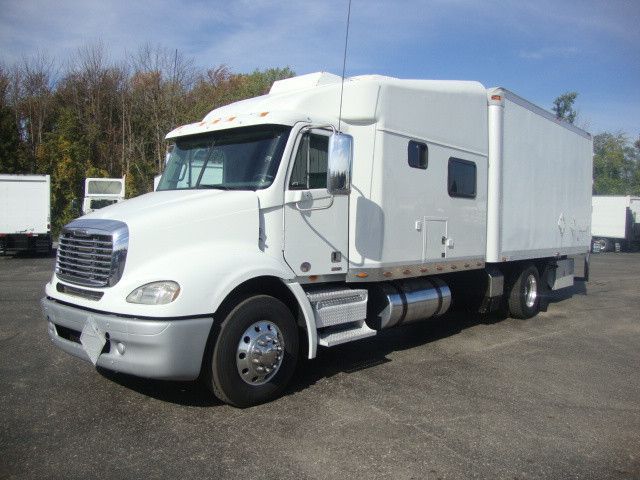 2009 Freightliner Columbia Cl11242s  Box Truck - Straight Truck
