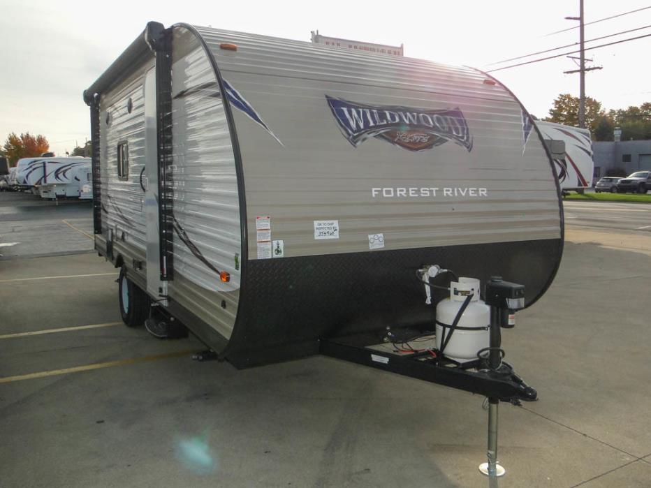 2017 Forest River Wildwood X-Lite 196BH Bunk House