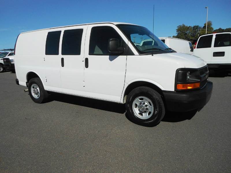 2011 Chevrolet Express 2500  Cargo Van