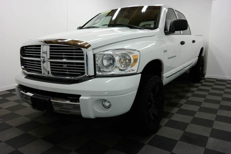 2007 Dodge Ram Pickup 1500 4dr Mega Cab 4WD SB