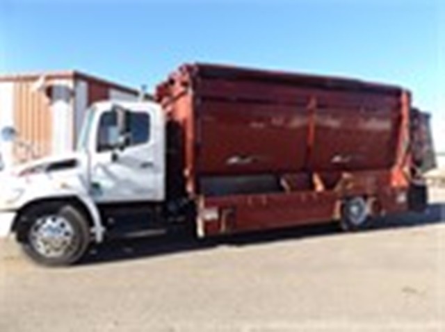 2009 Hino 338  Recycle Truck