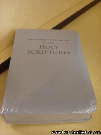 *WATCH TOWER BIBLE: New World Translation of The Holy Scriptures. NEW