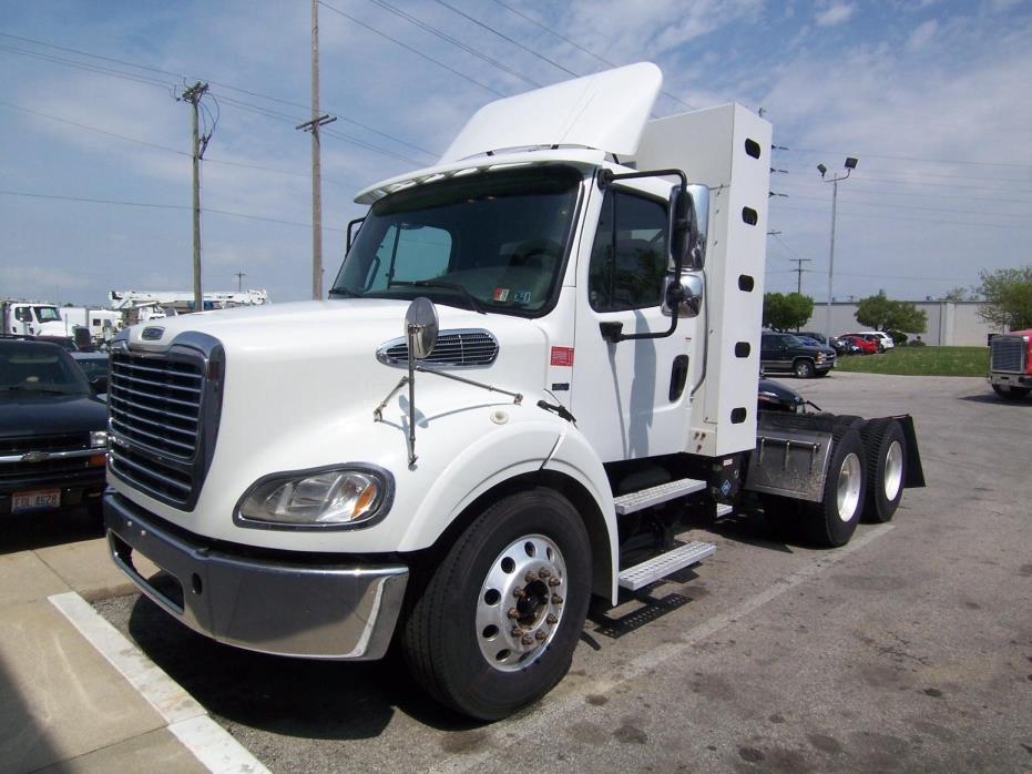 2013 Freightliner Business Class M2 112  Conventional - Day Cab