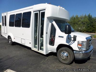 2011 Ford E450 Wheelchair Shuttle Bus (A4792)