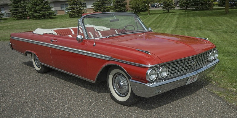 1962 Ford Galaxie 500 Sunliner Convertible