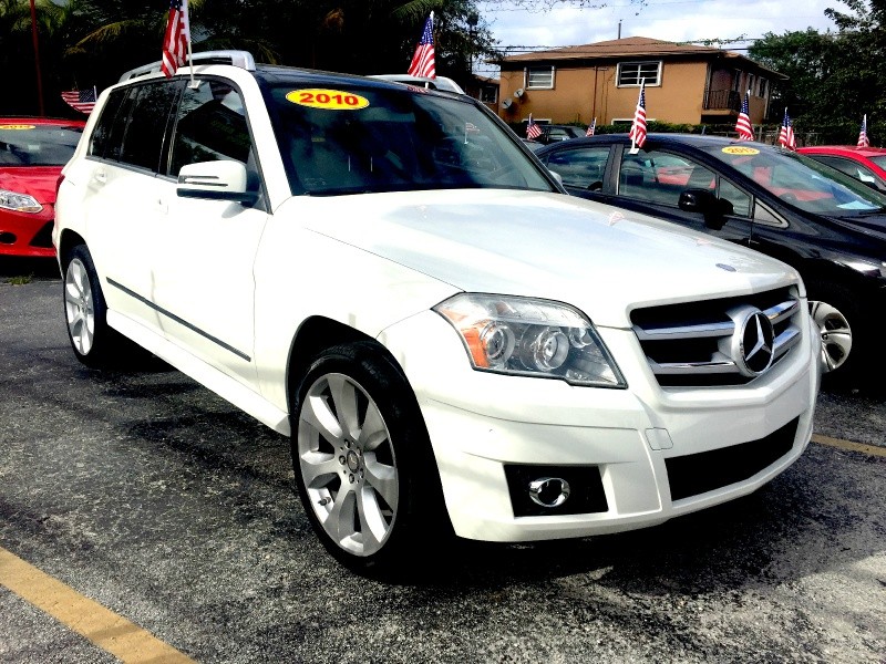 2010 Mercedes-Benz GLK-Class 4MATIC 4dr