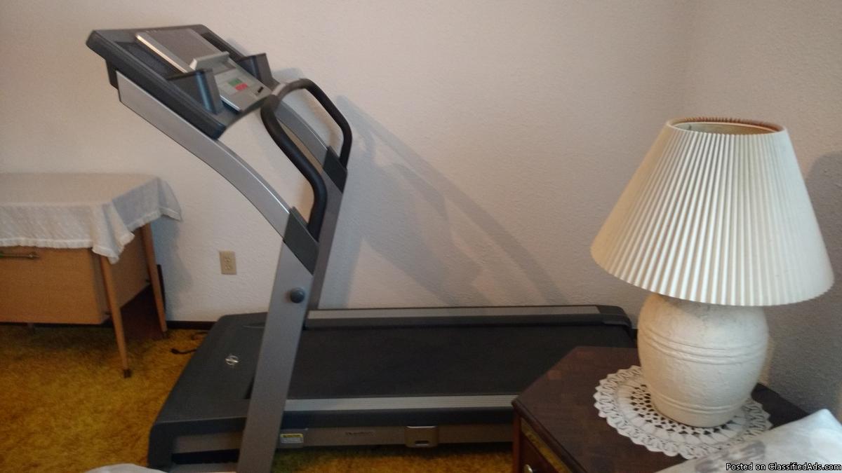 NordicTrack Solaris C2050 Treadmill, 0