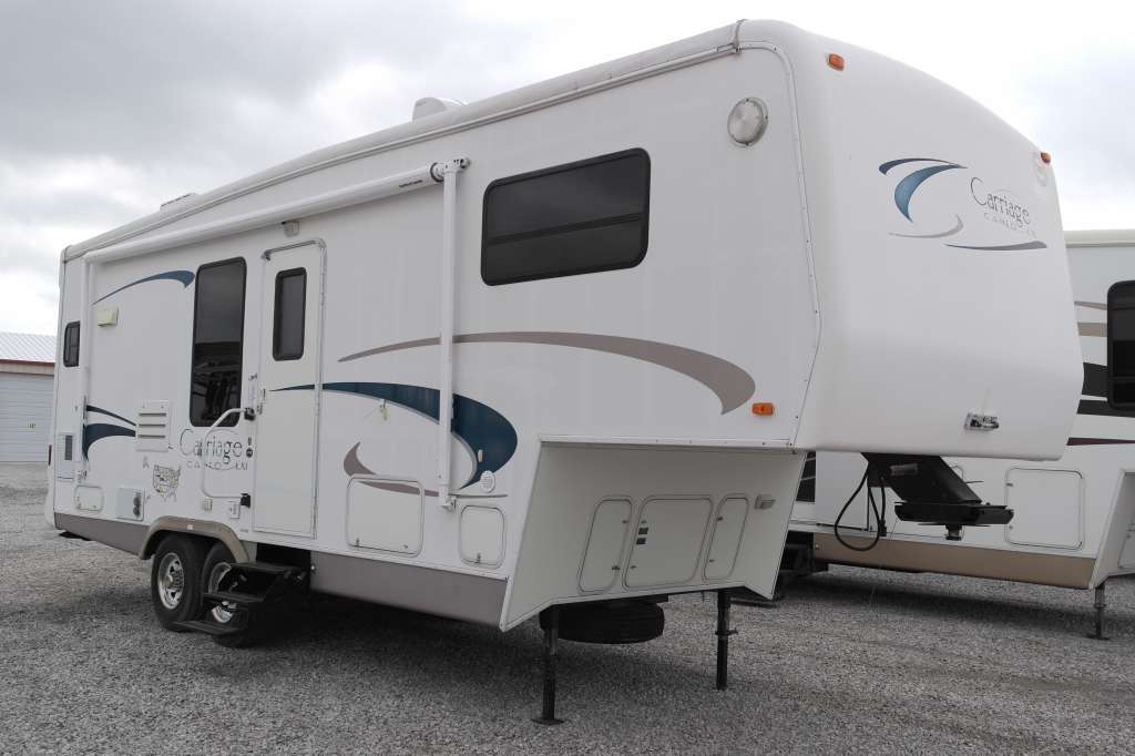 2002 Carriage Cameo 27RKS