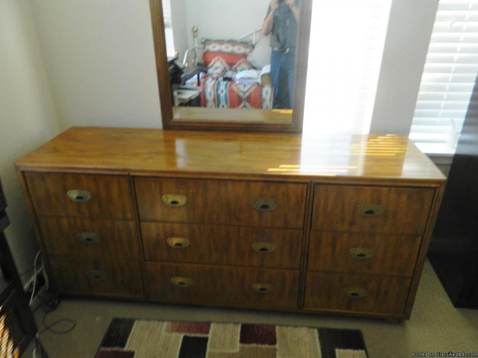 BEAUTIFUL DRESSER, 0