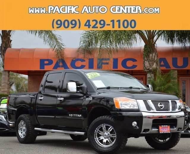 2009 Nissan Titan  Pickup Truck