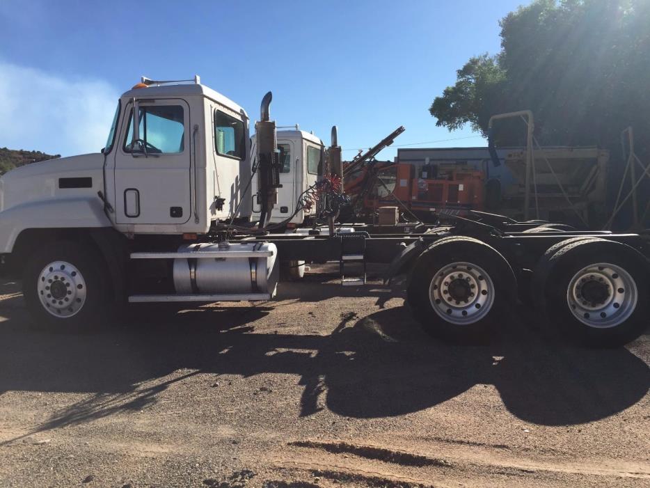 1994 Mack Ch613  Conventional - Sleeper Truck