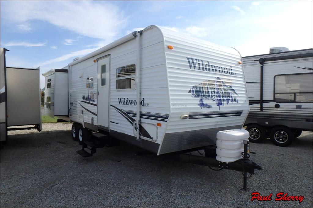 2007 Forest River Wildwood 27BHBS