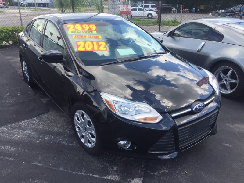 2012 Ford Focus 4dr Sdn SE