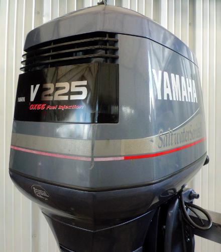 1998 YAMAHA 225hp 25