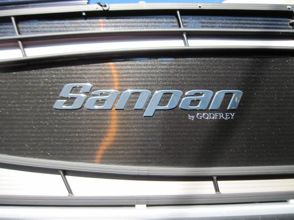 2016 Sanpan 2200 BC Tri Toon
