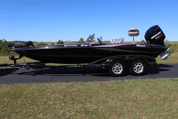 2006 Triton TR21X