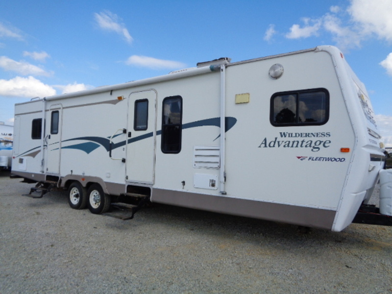 2005 Wilderness Advantage FLEETWOOD 330FKDS/RENT TO OWN/NO CREDIT