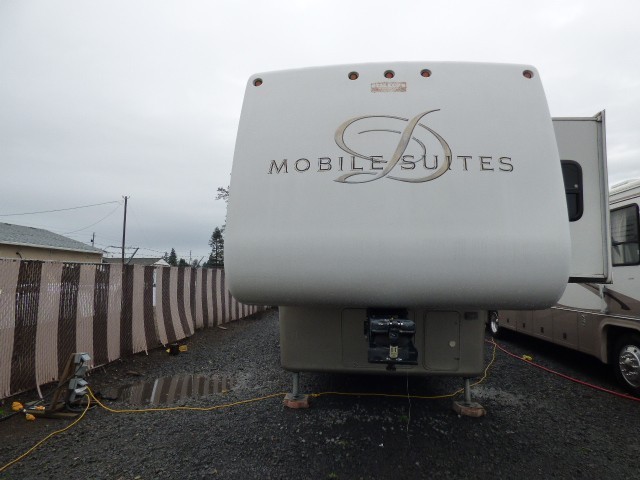 2008 DOUBLE TREE MOBILE SUITES