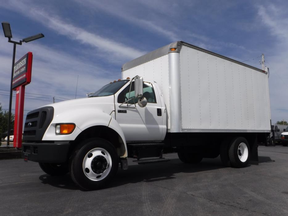 2007 Ford F750  Box Truck - Straight Truck