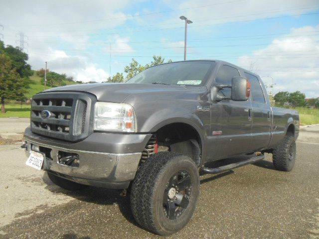 2006 Ford F-350  Pickup Truck