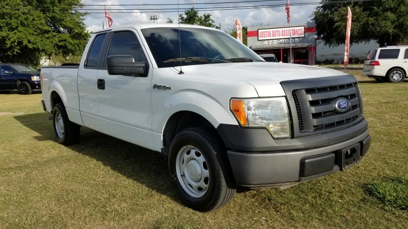 2010 Ford F-150 2WD XL 120k miles - We maintained! We finance!